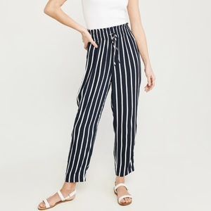 Abercrombie & Fitch smocked waist pants